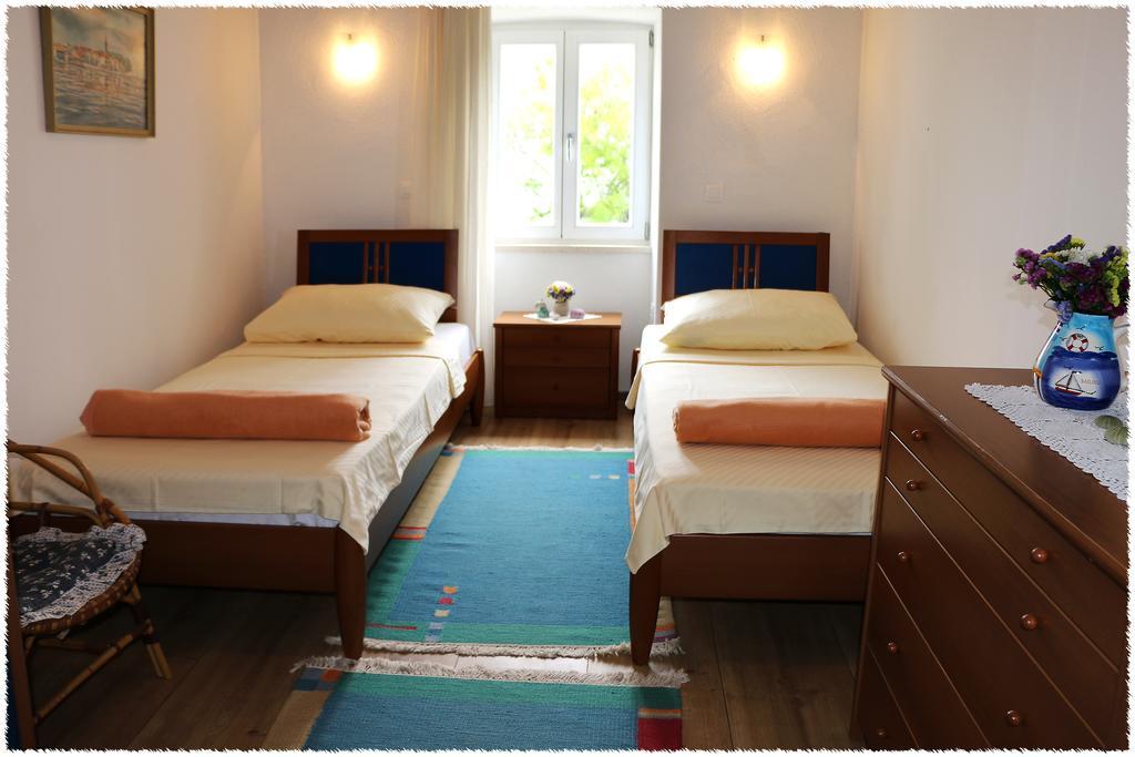 Apartment Dane Примоштен Экстерьер фото